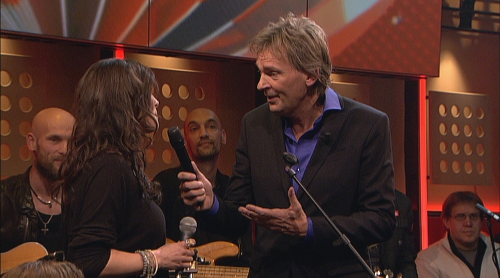 De Minuut: Within Temptation - 'The Whole World is Watching' - 5-2-2014