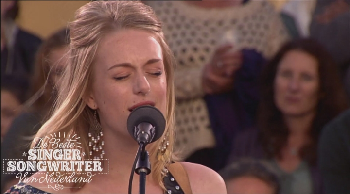 Demi Knight: Half Full - De Beste Singer-Songwriter van Nederland