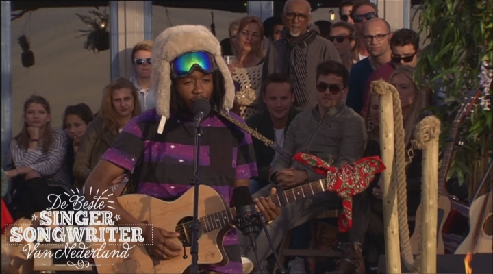 Gerson Main: Waarom Leven We Niet In Een Folder - De Beste Singer-Songwriter van