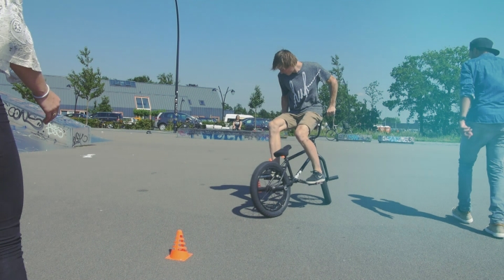 Challenge #4 - Dizzy Estafette Games