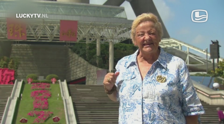 LuckyTV - Erica in China