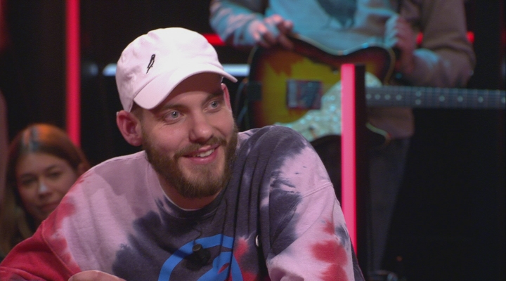 San Holo - I Still See Your Face (in de uitzending)