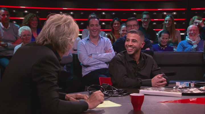 Fifteen Minutes of Fame: lampenverkoper Saïd Elboussamaki