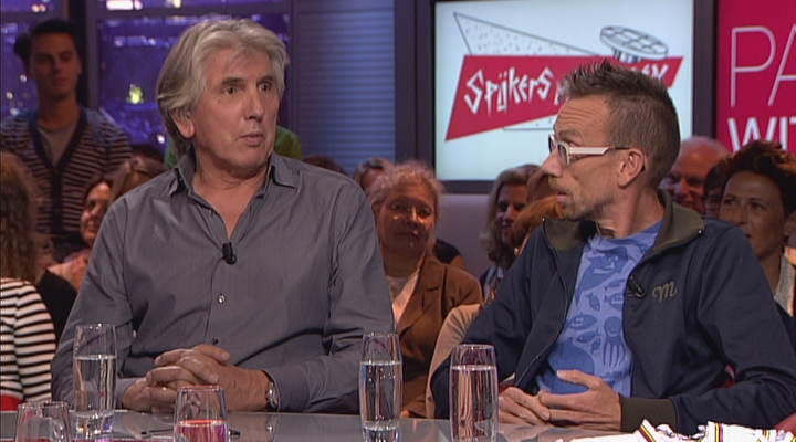 Felix Meurders en Dolf Jansen over 25 jaar Spijkers met Koppen (01-10-2013)