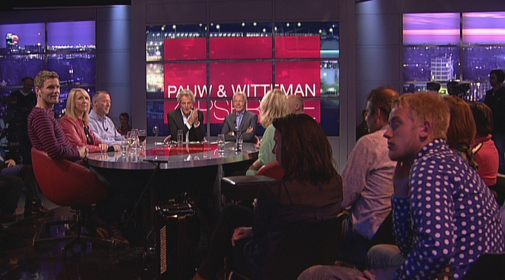 Florentijn Hofman over zijn reuze badeend (18-10-2013)