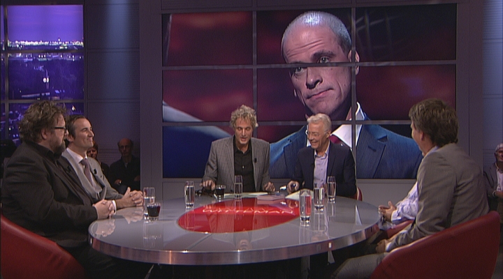 Roger van Schoote  bespreekt gijzeldrama in Reuver (07-11-2013)