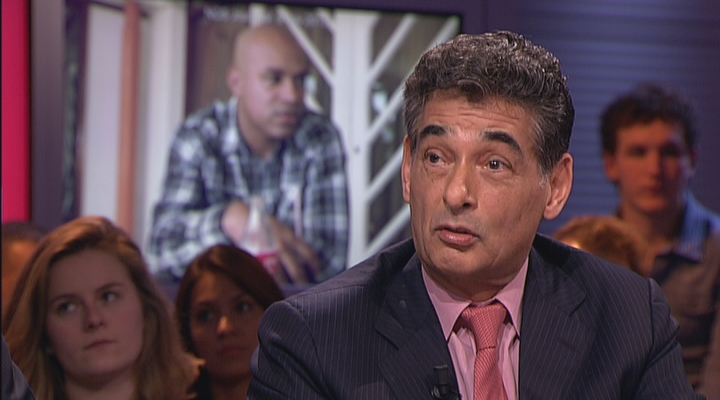 Gerard Spong over de vraag of Desi Bouterse morgen opgepakt wordt (09-12-2013)