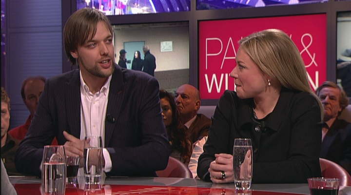 Olaf Koens & Faiza Oulahsen over de Russische Amnestiewet (18-12-2013)